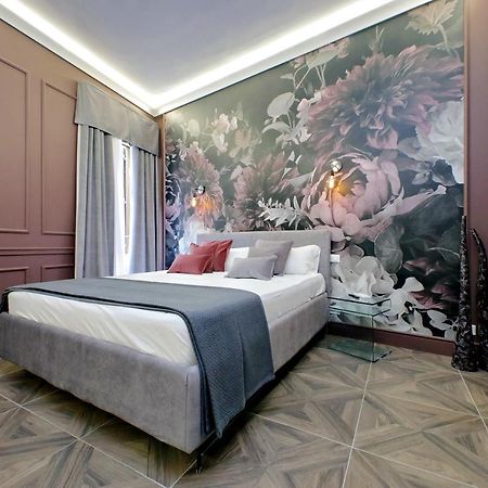 Ych-Butterfly Flat Close Trevi Fountain Rome Luaran gambar